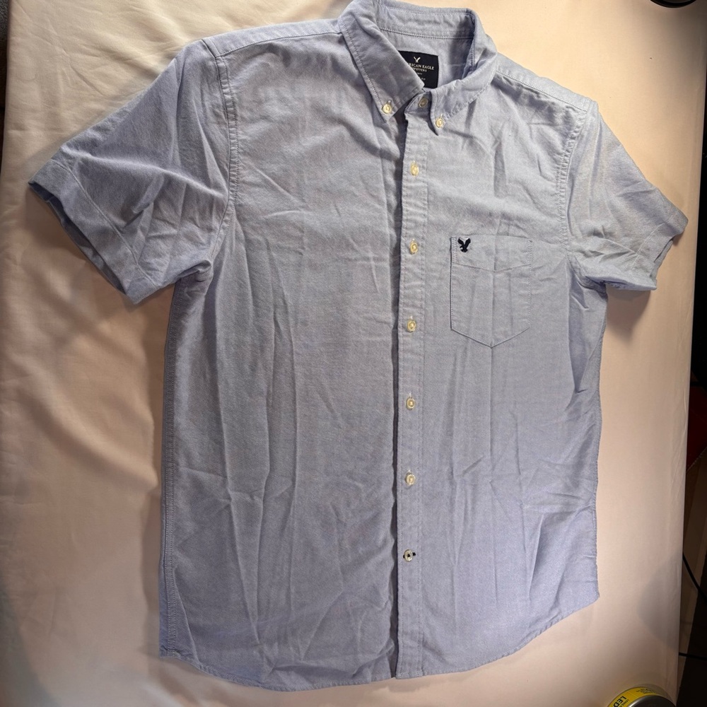 American Eagle Outfitters Men’s M Light Blue Casual Button Down Shirt